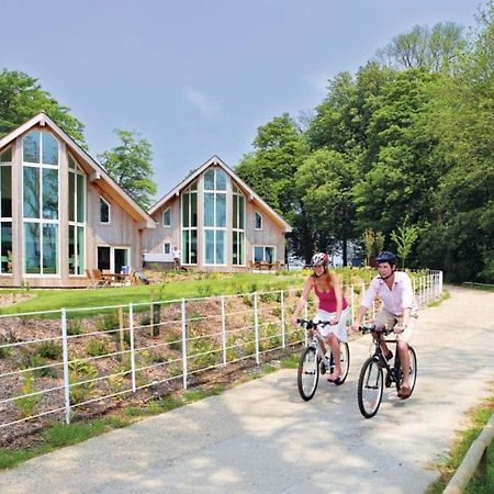 Swandown Lodges チャード エクステリア 写真
