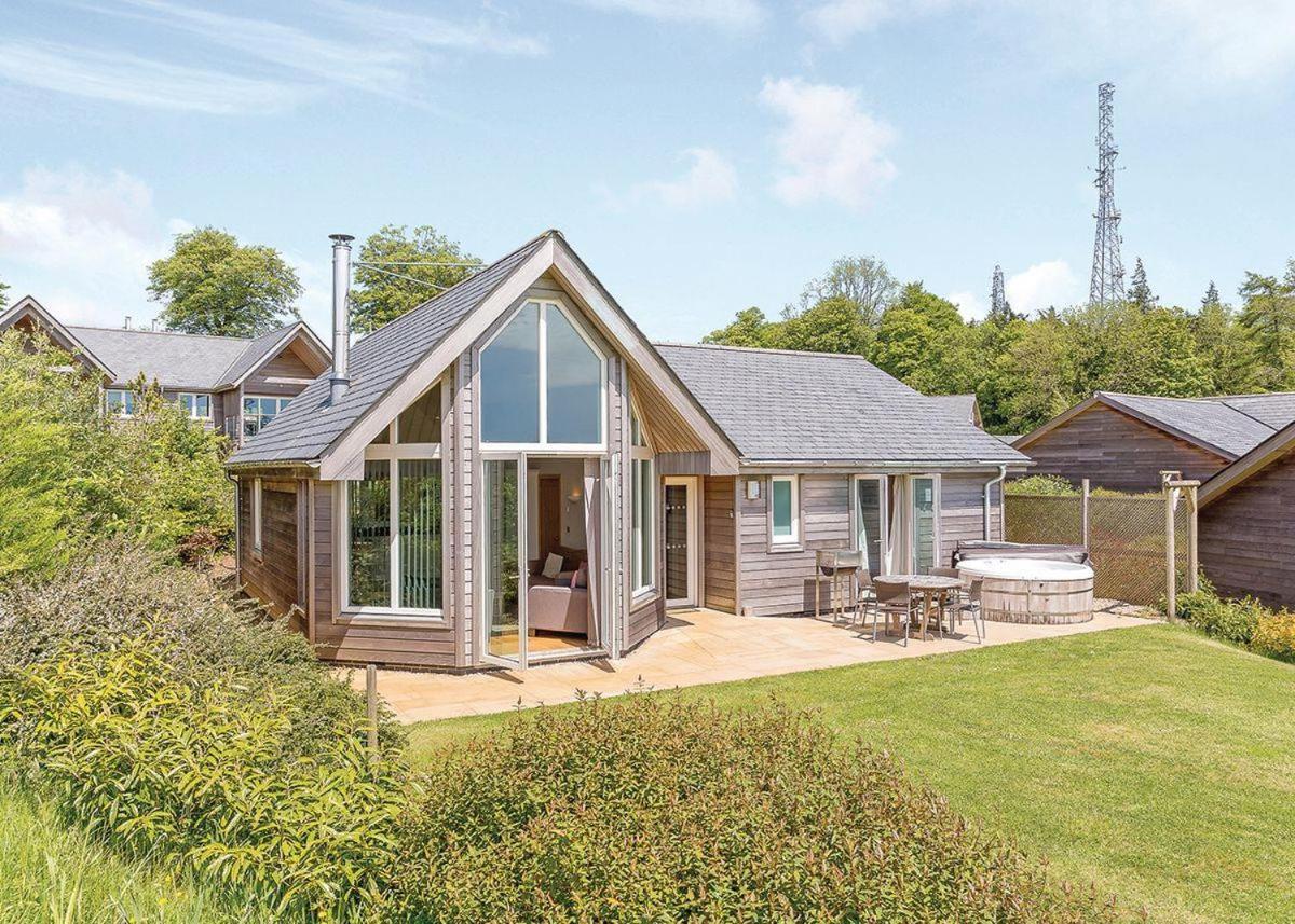 Swandown Lodges チャード エクステリア 写真