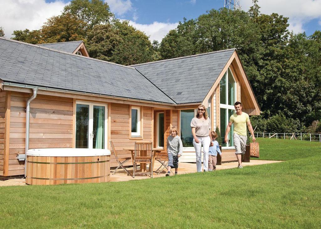 Swandown Lodges チャード エクステリア 写真