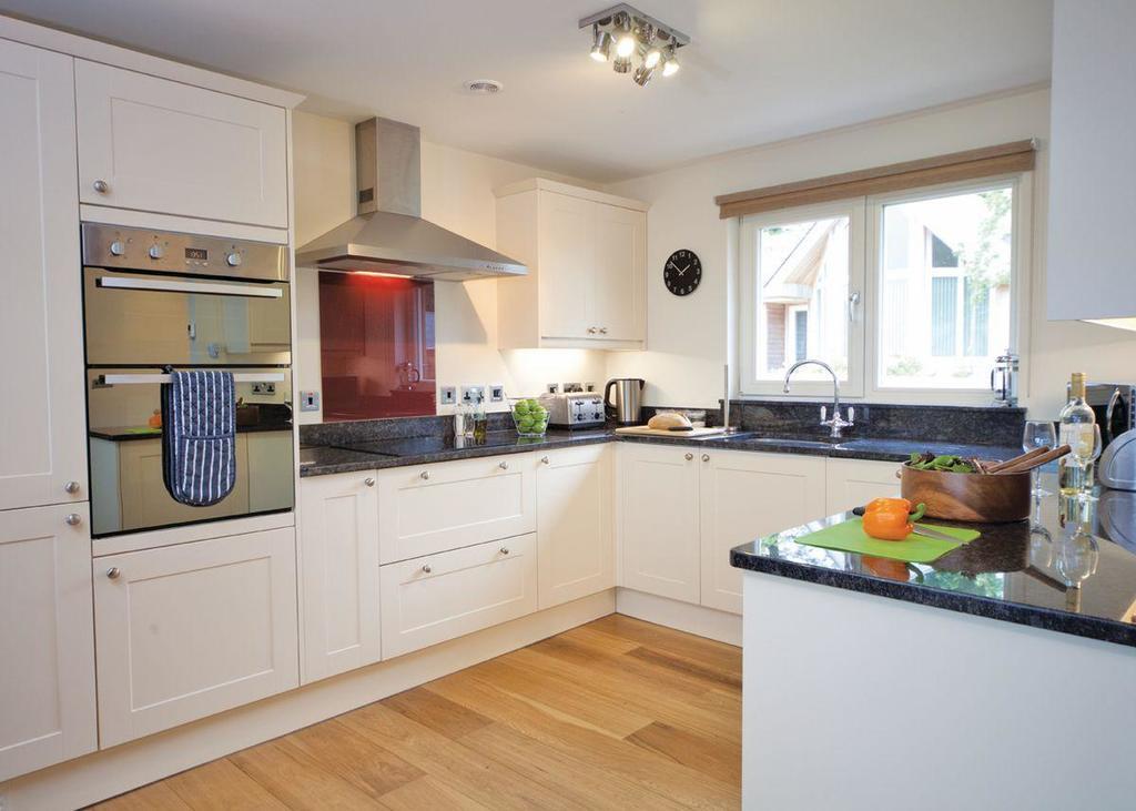 Swandown Lodges チャード エクステリア 写真